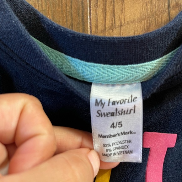 Sweatshirt - Picture 5 of 5